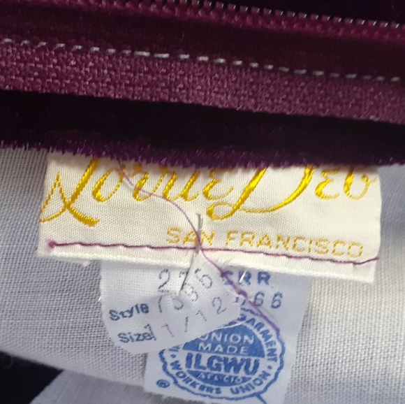 SOLD ON ETSY Deadstock 60s Velvet Renesience Dress - Picture 2 of 4